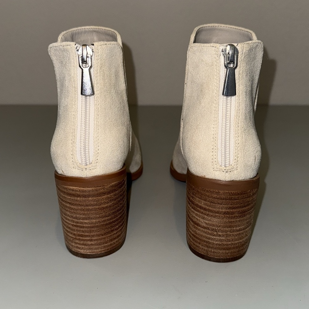 Like New, BP Brynne Ankle Bootie, Size 7.5 M, Ivory Croco, Never Been Worn - Picture 5 of 9